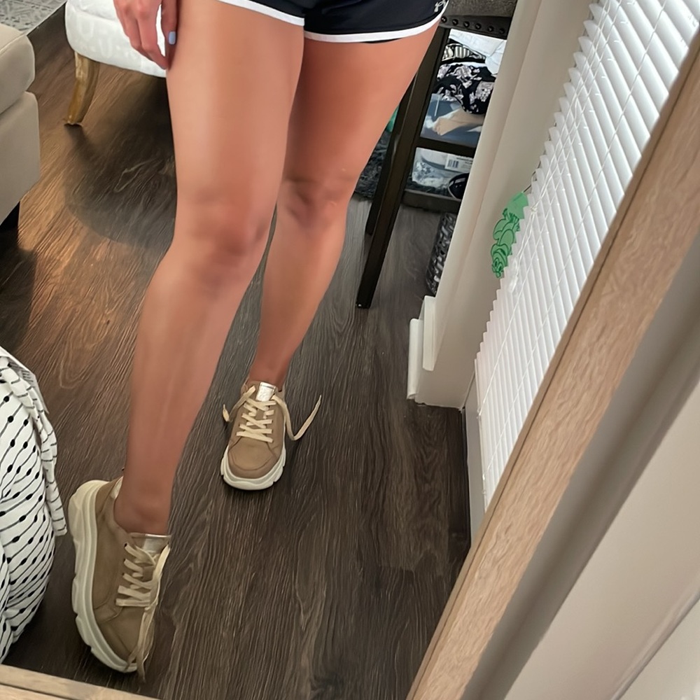 Stylish Sneakers! Brand new worn once stylish tennis shoes